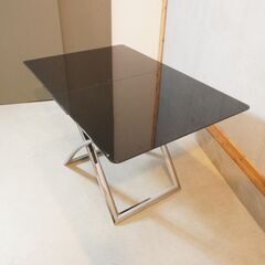 イタリアのCalligaris(カリガリス)社のブランドconnubia(コヌビア)のMAGIC-J(マジックジェイ)。高さ調整が可能な昇降式テーブル。シーンに合わせてダイニングでもリビングにも！DJ119-丸八真綿ソワリー羽毛肌掛け布団セパレートンタイプ2枚セット