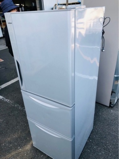 福岡市内配送無料　日立 HITACHI R-27EV S [冷蔵庫 まんなか野菜タイプ （265L） 右開き 3ドア ライトシルバー]