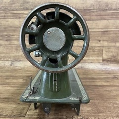 d715504 TOKYO JUKI ミシン ジューキ 緑 グリーン 手芸 裁縫 手芸品 インテリア 昭和レトロ アンティーク 動作未確認 現状品 中古品