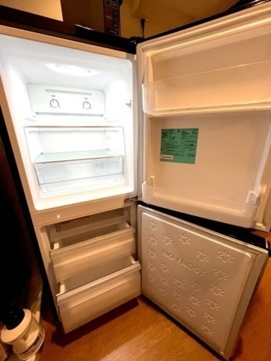 【超美品！】スタイリッシュでカッコいい　冷凍冷蔵庫/2023年製