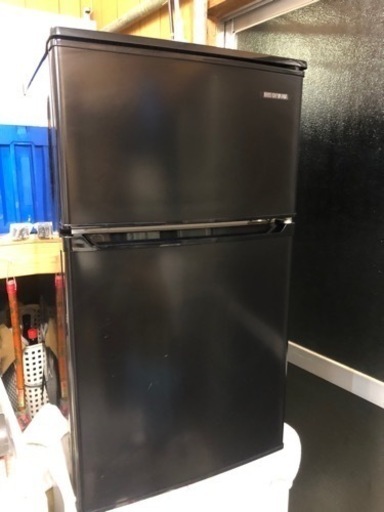 アイリスオーヤマ 2020年製 ノンフロン冷蔵庫 IRSD-9B-B 90L