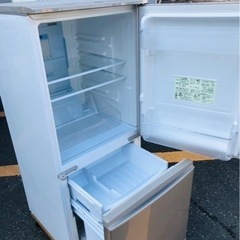福岡市内配送無料 137L シャープ SHARP SJ-PD14Y-N [小型冷蔵庫 