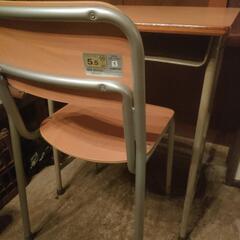 コクヨ 学校の机・椅子セット(または椅子のみも可)