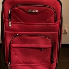 アメリカンブランドの布製キャリーケース（スーツケース）