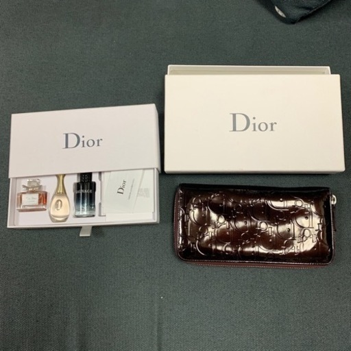 ディオール財布と香水セット