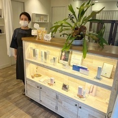 サロン 店舗 商品棚