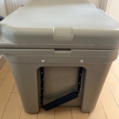 オシャレキャンパー必見　yeti45リットルクーラーボックス