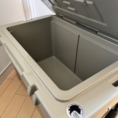 オシャレキャンパー必見　yeti45リットルクーラーボックス