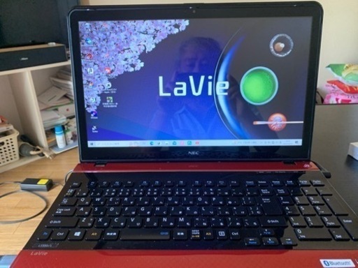 交渉中！かなり美品です！NEC LaVie LS550/L 高性能Core i5 8GB 750GB Windows10 Blu-ray Office