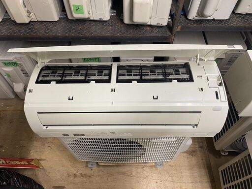 K04571　コロナ　2018年製　中古エアコン　主に6畳用　冷房能力　2.2KW ／ 暖房能力　2.5KW