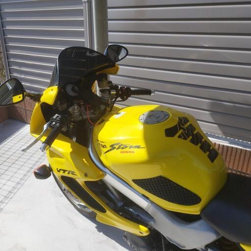 VTR1000F Firestorm 逆車 車検 来年11月まで