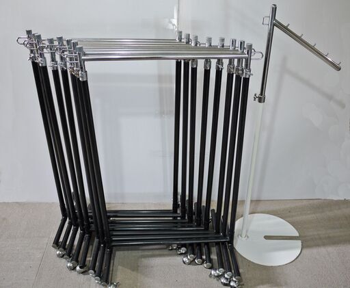 8台 金属製 ハンガーラック 幅62ｃｍタイプ 傾斜ラック1台　スチール パイプハンガー キャスター付 業務用途OK 中古 什器　店舗用品