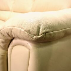 【ヤ取終了10/26】≪zyt1162ジ≫ IDC大塚 3人掛け本革ソファ 白系 幅195cm レザー/ベージュ/アイボリー/オフホワイト系/大塚家具 50817-08