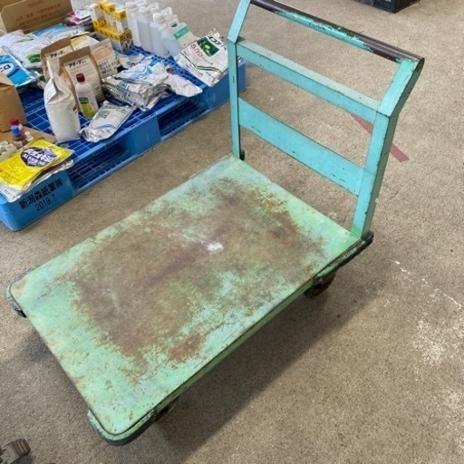 鋼鉄台車、ハンマーロック付き【値下げ】