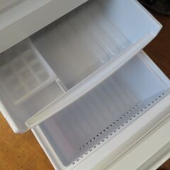 ♪SHARP/シャープ 冷蔵庫 SJ-D14F 137L 2020年 左開き/右開き変更可 札幌♪