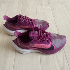 NIKE スニーカー　２つ