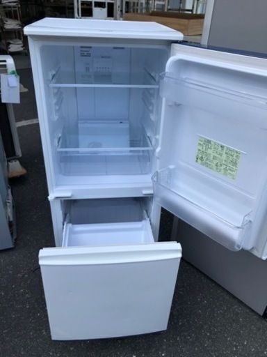 福岡市内配送無料 シャープ 137L 2ドアノンフロン冷蔵庫 「つけかえ  