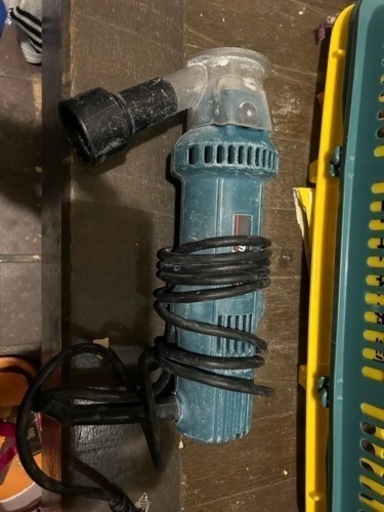 makita マキタ 防じんボードトリマ 3706 3706BSK 3/6mm コード式 集塵カバー＋フラッシュビット＋ホースジョイント付 石膏ボード 切り抜き