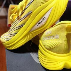 新品　ランニングシューズ　New Balance  FuelCell Supercomp Elite V3 