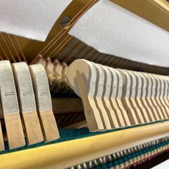 【決算セールで更にお値打ちに！】リフレッシュ済み中古ピアノ　憧れの白　ヤマハU1（全塗装）