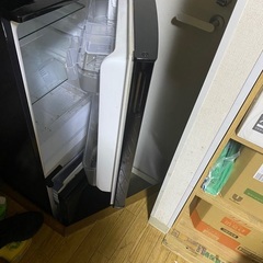 冷蔵庫 Sharp 2012 年　