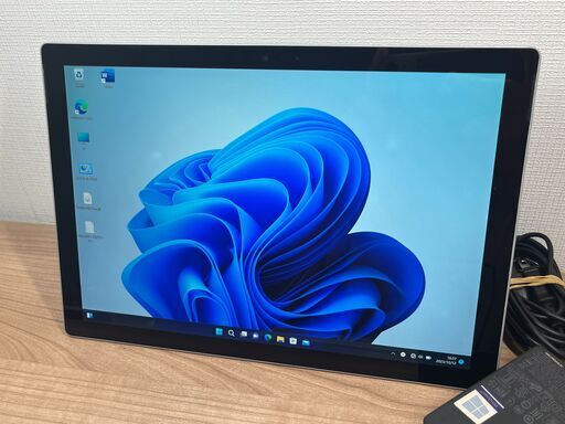 お買い得品〉05104 Microsoft Surface Pro5 第7世代  8GB/256GB i5 Office2021 Windows11
