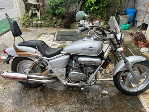 マグナ250