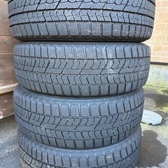 最終値下げ❣️【美品】ワンシーズンのみ使用❗️中古スタッドレスタイヤ15インチ(ホイール付き)