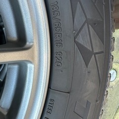 最終値下げ❣️【美品】ワンシーズンのみ使用❗️中古スタッドレスタイヤ15インチ(ホイール付き)
