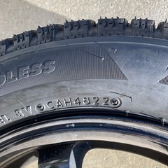 【引き取り者決定】新品未使用★スタッドレスタイヤ