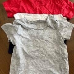 H&M Tシャツ