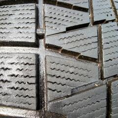 デリカ純正18インチ　スタッドレスタイヤ4本セット