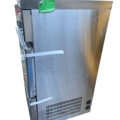 業務用氷を作る機械