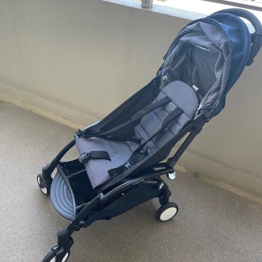 折りたたみベビーカー　BABYZEN YOYO 6+ 純正オプション付 折りたたみベビーカー BABYZEN YOYO 6+ 純正オプション付 ベビーカー