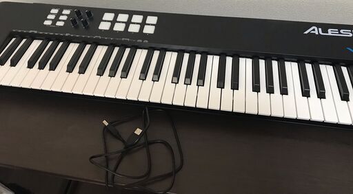 アレシス　V61 MKII 、Alesis USB MIDIキーボードコントローラー61鍵、DTM、ベロシティセンシティブキー, ポータブル, アルペジエーター内蔵