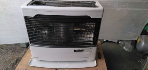 CORONA コロナ 煙突ストーブ 分解清掃済み 半密閉式石油 2010年製 暖房