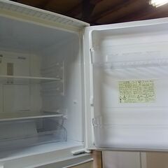 【9】SHARP　シャープ　ノンフロン冷凍冷蔵庫　SJ-14E-7-KW　ホワイト　２ドア冷凍冷蔵庫　137L　2020年製