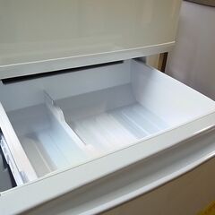 【9】SHARP　シャープ　ノンフロン冷凍冷蔵庫　SJ-14E-7-KW　ホワイト　２ドア冷凍冷蔵庫　137L　2020年製