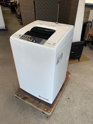 大きめ7.0kg!! HITACHI 全自動電気洗濯機 NW-70B 2018年