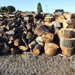 薪木などに ! ２ｔダンプで配達します！