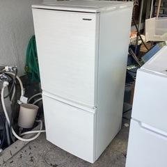 【リサイクルサービス八光】2019年製　シャープ　ノンフロン冷凍冷蔵庫 SJ-D14E-W