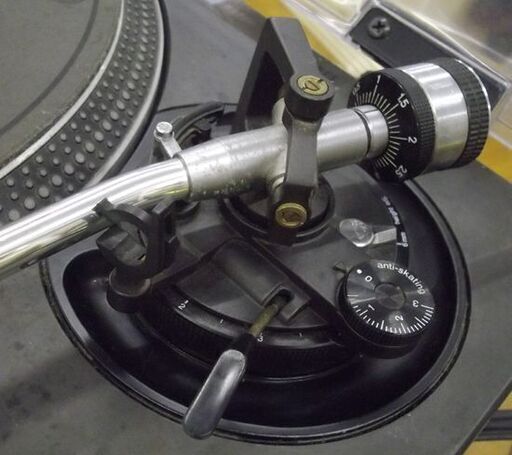 Technics SL-1200MK3 ターンテーブル 通電確認済 Technics SL-1200MK3 ターンテーブル ｜中古 山陽電子商会 第弐