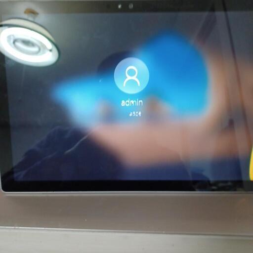 初めまして、こんにちは。今回は、Surface本体ジャンクの出品です。