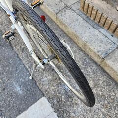 💋💋　ＷＥＥＤＢＩＫＥ　クロスバイク　フレーム　アルミ　２６インチ　７変速　白　配達可能