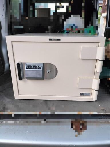 クマヒラ耐火金庫　　95kg大幅値下げ
