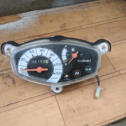 アドレス V125スピードメーター (lucky) 藤森のその他の中古あげます・譲ります｜ジモティーで不用品の処分