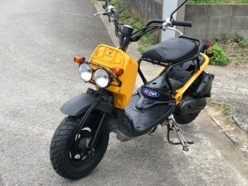 (完売御礼)⭕️大人気のHONDA ZOOMER キャブ車　水冷、４スト人気色⭕️