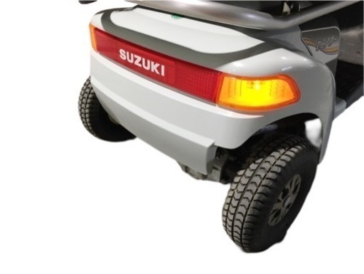取り置き中商品 SUZUKI スズキ セニアカー ET4D7 シニアカー 電動車両 介護用品 音声案内付き車両 シルバーカー スズキセニアカー 走行性能 動作品