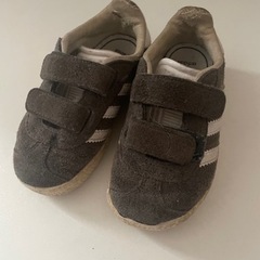 キッズ　靴　シューズ　スニーカー　adidas グレー14.0cm