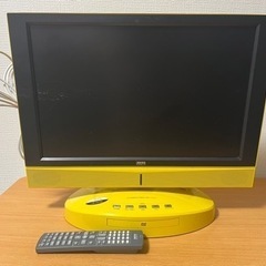 テレビ　レトロ可愛い黄色のテレビ
